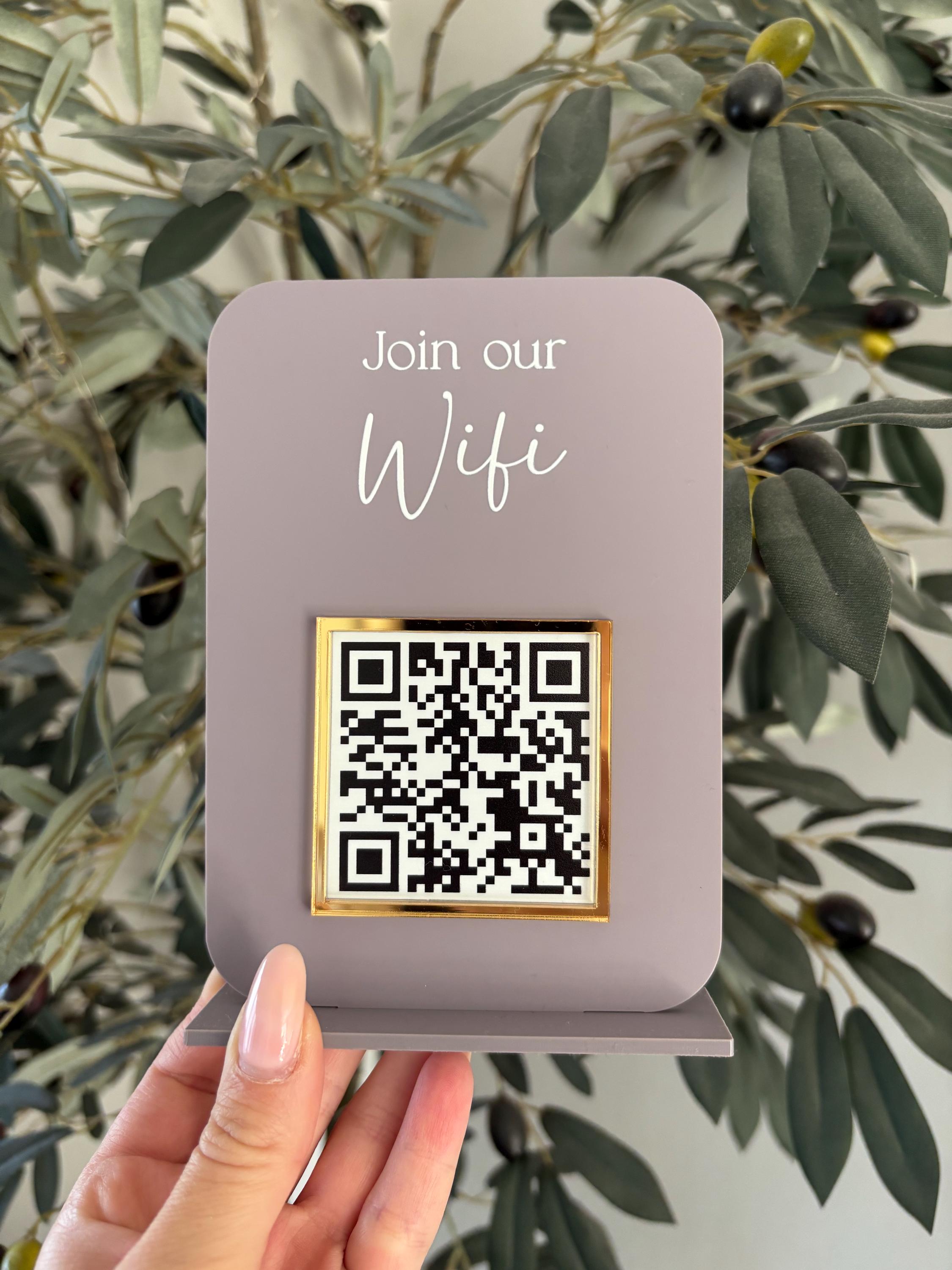 Akrylowa karta płatnicza z kod – Airbnb Smart Home recenzja i cena